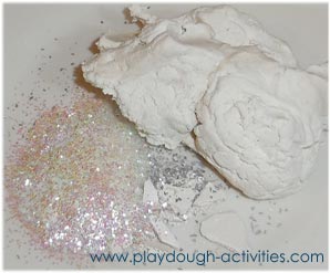Ingredients to make shiny soft playdough