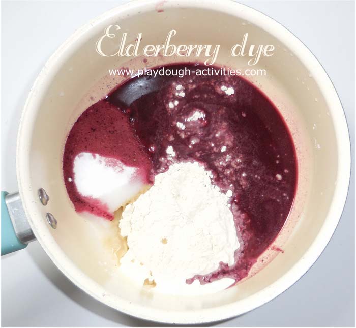 Elderberry dye recipe ingredients to make coloured playdough