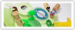 Superhero playdough - green cape hill
